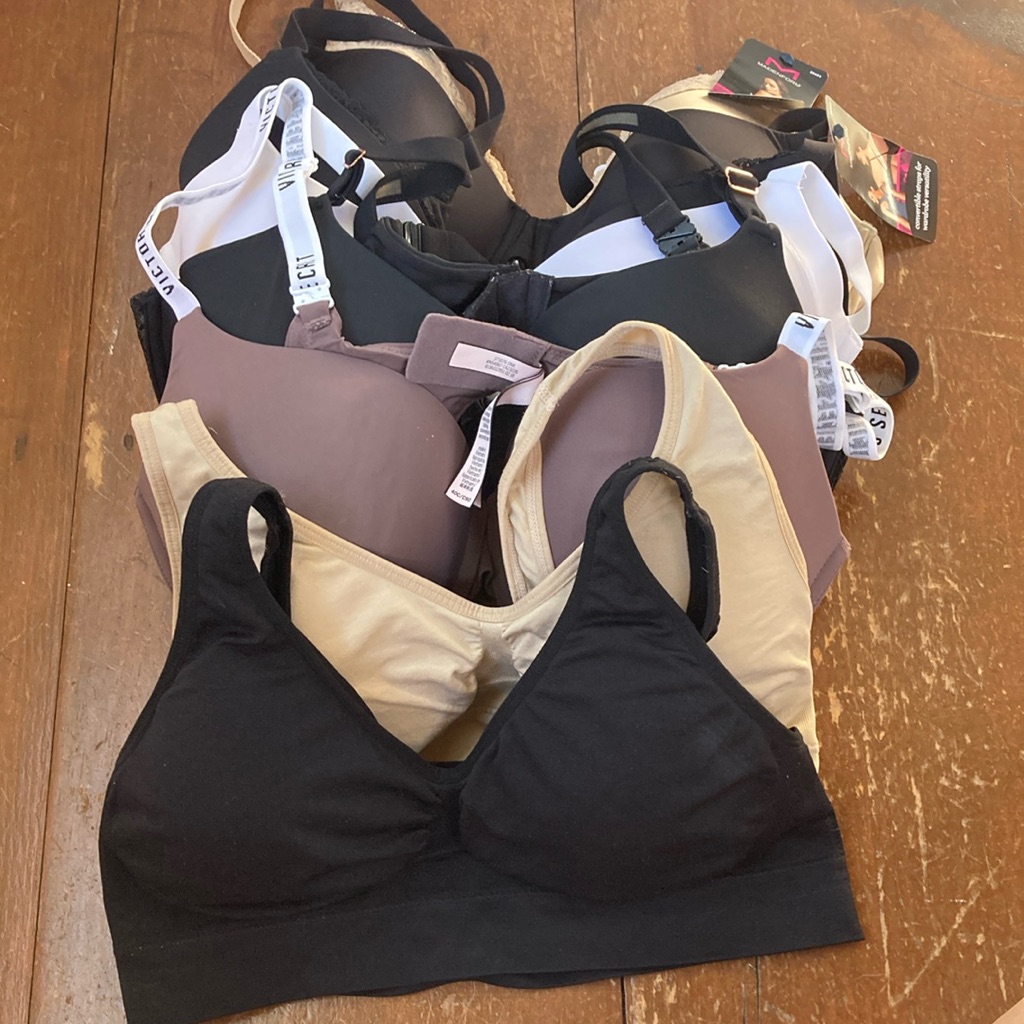8 Maiden Form And Vs Bras Bundle For $80